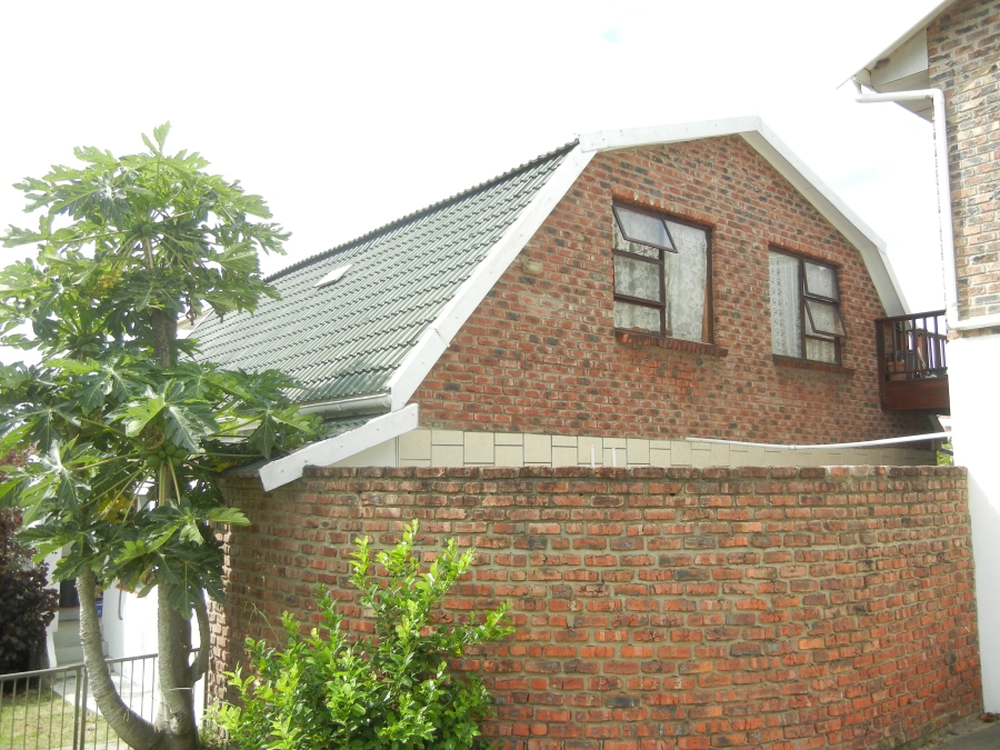 9 Bedroom Property for Sale in Winterstrand Eastern Cape